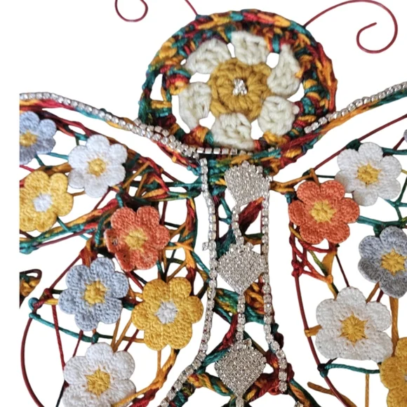 Handmade Summer Bee Floral Holiday Wreath Crochet Multicolor Handmade Wall Art